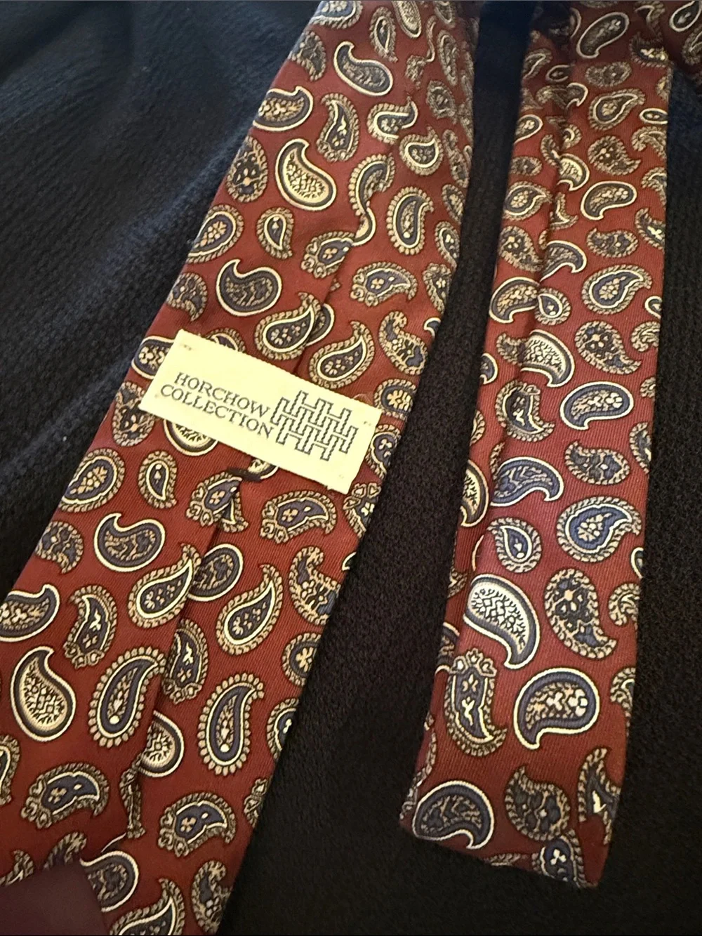 Men's Burgundy Paisley Silk Tie - Classic Formal Accessory
